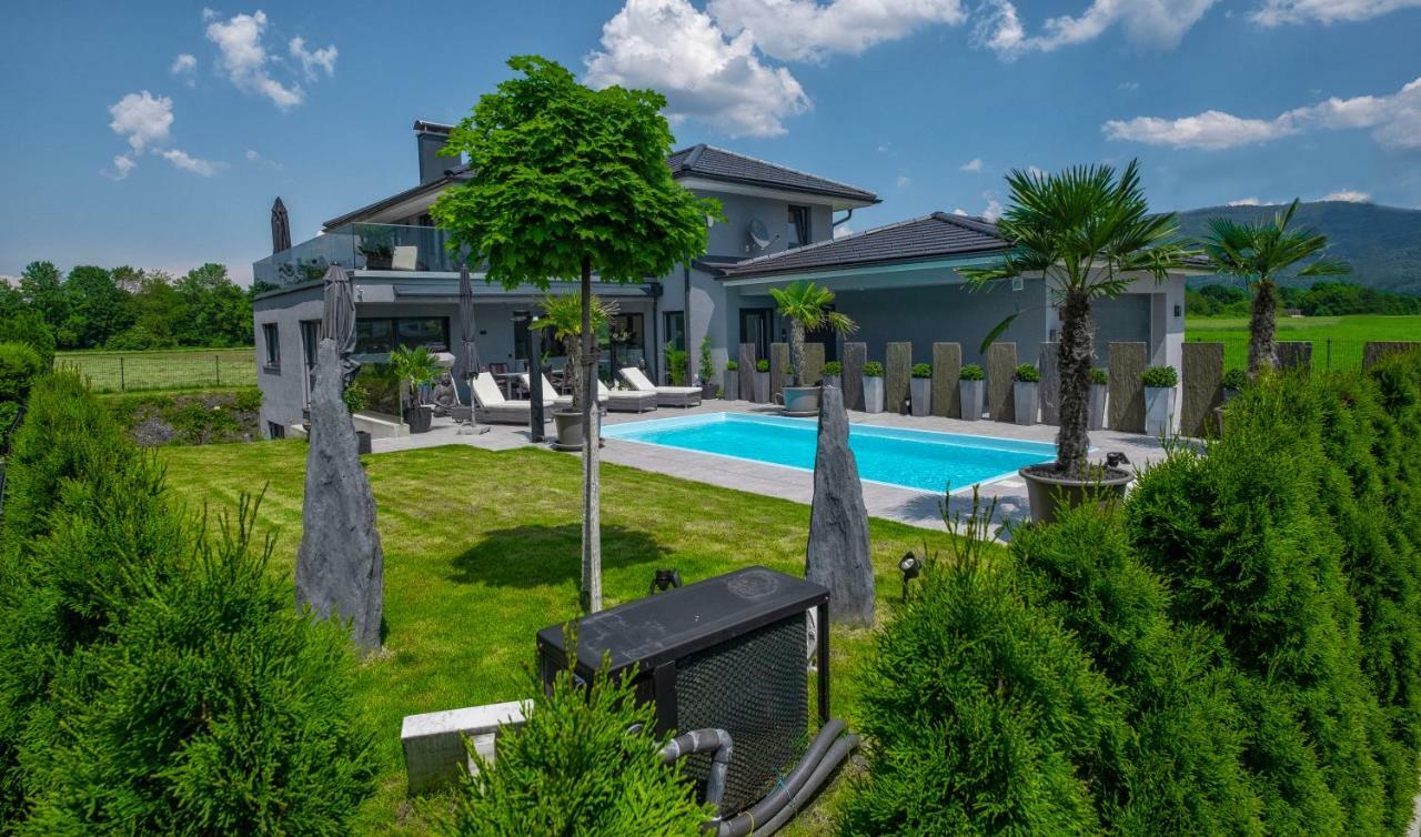 Luxurioese Penthaus Wohnung Anif Ngoại thất bức ảnh